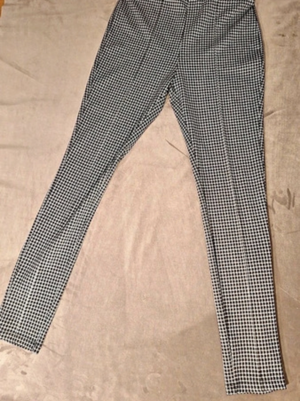 Tahari Houndstooth Skinny Pointe Pants in Black & White Size Medium